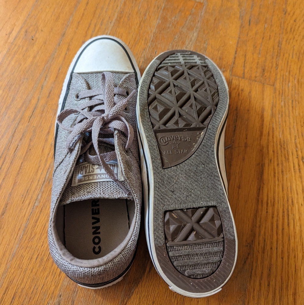 Converse - Picture 3 of 4